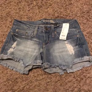 Bebe jeans short